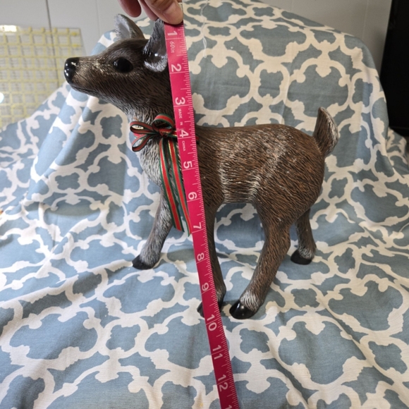 Hand painted ceramic Christmas Reindeer with bell - Picture 5 of 6